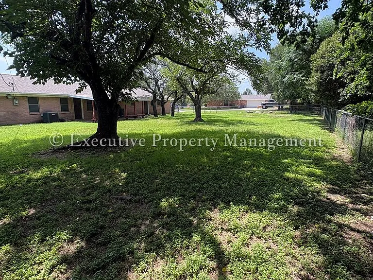 616 Cedar Dr — Photo 14