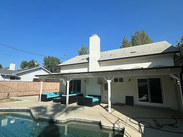 11545 Amestoy Ave — Photo 21