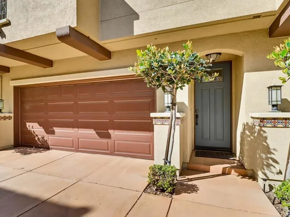 2182 Cosmo Way, San Marcos, CA 92078