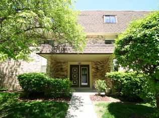 9174 South Rd APT D, Palos Hills, IL 60465