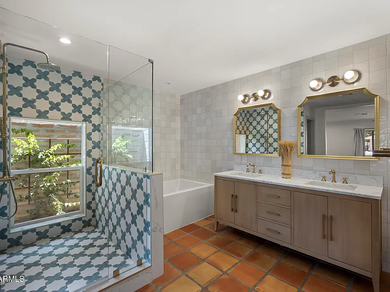 5449 E Larkspur Dr #1 — Photo 35