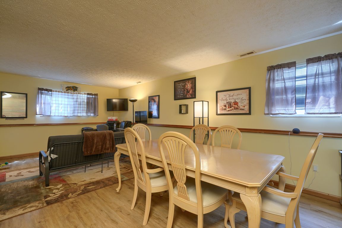 1145 Rendevous Ln (15)
