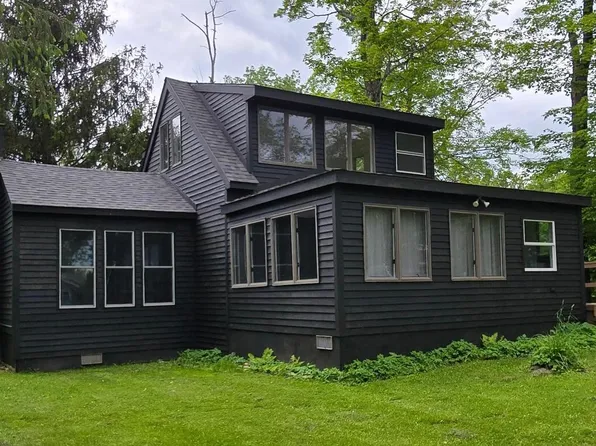 129 Shore Rd, Richmond, MA 01254