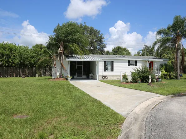 8775 20th St Lot 22, Vero Beach, FL 32966