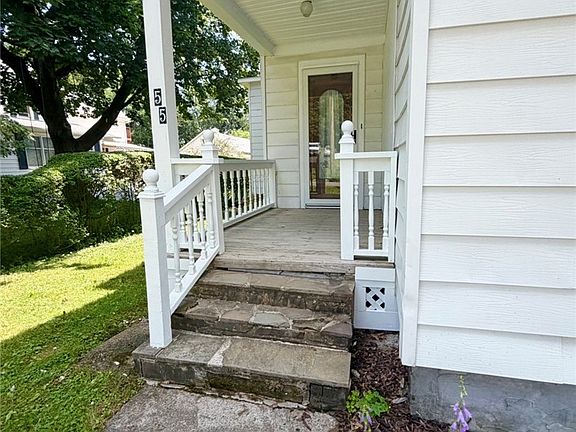 3rd image of 55 Pleasant St