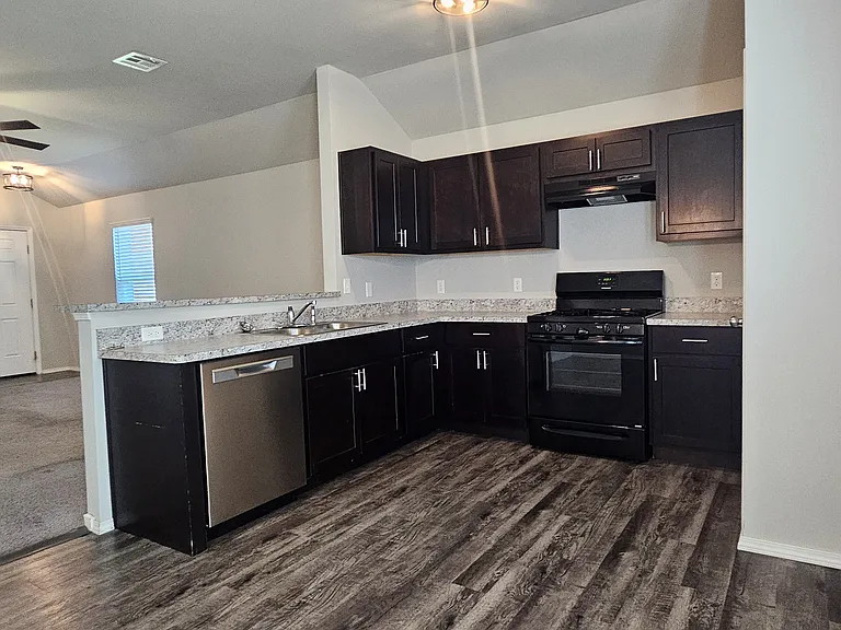 4312 Umbria Rd — Photo 8