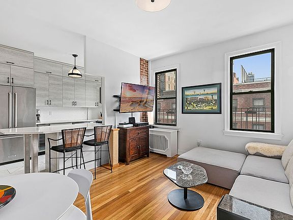 4th image of 130 W 16th St APT 67