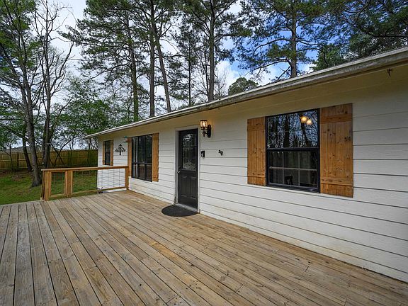 3rd image of 3273 Morgan Rd