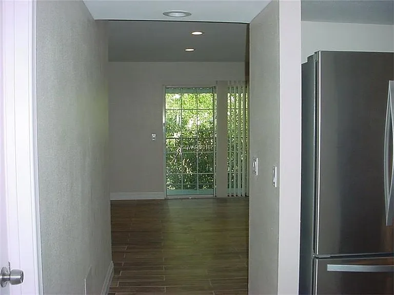 3823 S Maryland Pkwy — Photo 10