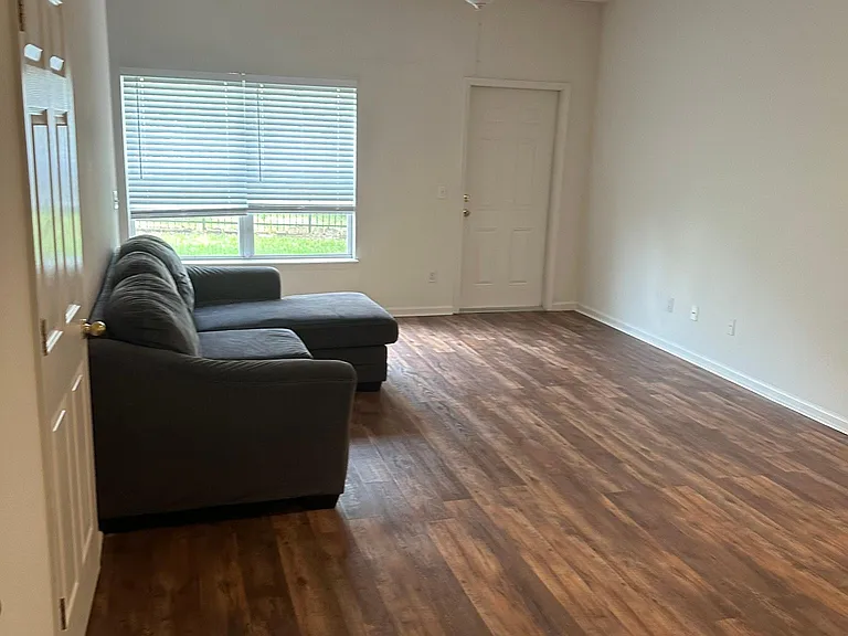304 Southern Branch Ln — Photo 7