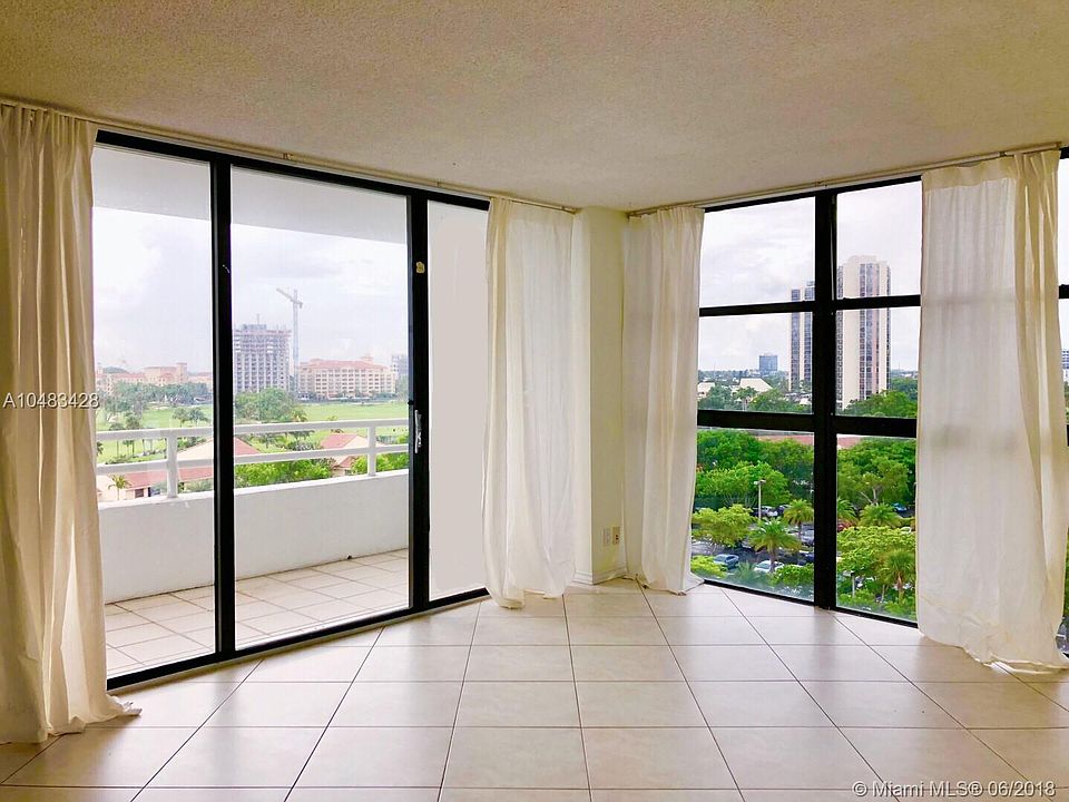 1st image of 20355 NE 34th Ct APT 829