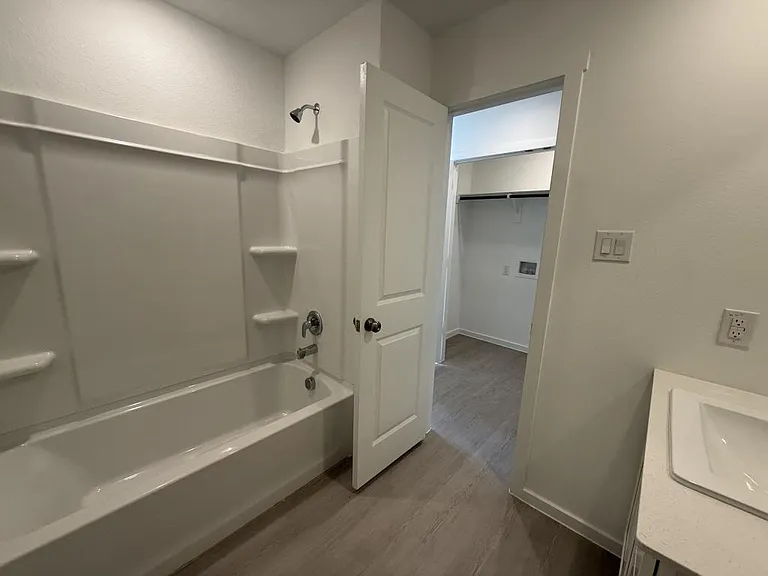 2524 Guineas Ln — Photo 27