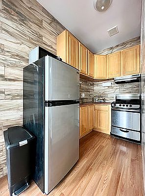 4th image of 5 E 124th St APT 8