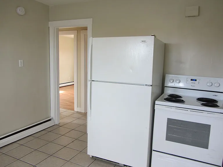 13 Bacon St — Photo 3