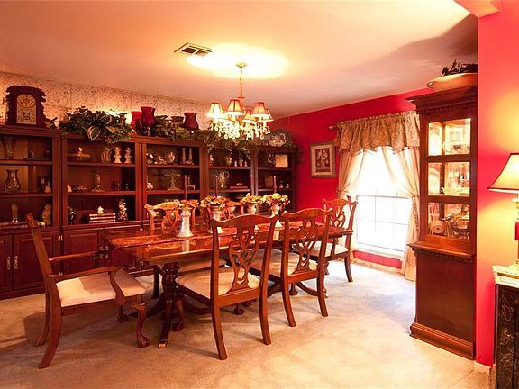 4th image of 15706 Pinedell Dr