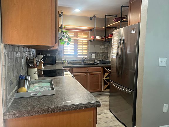 5th image of 4083 Groveland Ave
