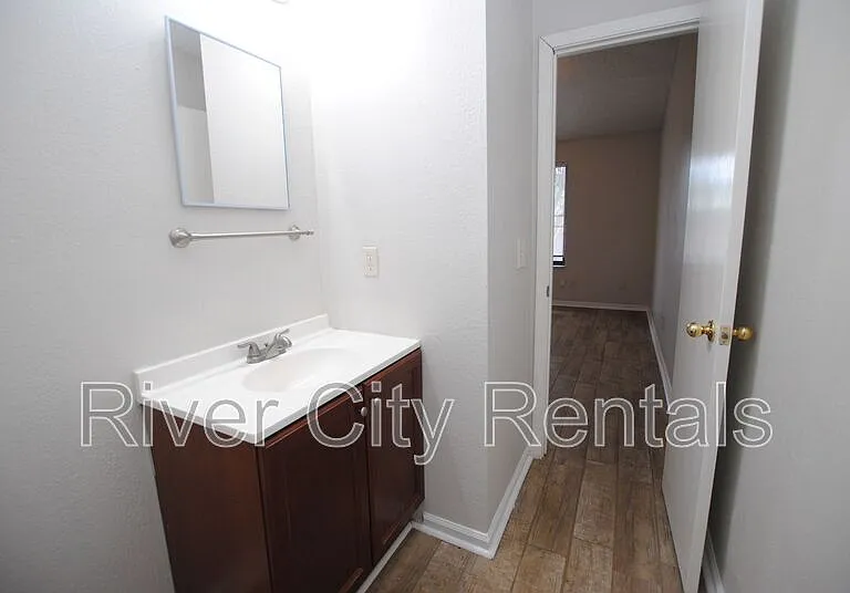 2443 N Seabury Pl — Photo 17