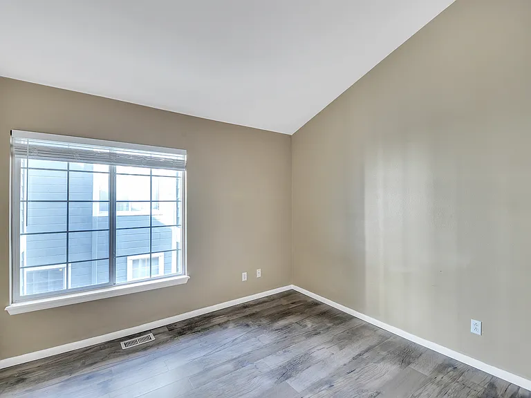 9456 Carlyle Park Pl — Photo 13