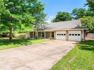 401 Hartwood Dr, Alexandria, LA 71303