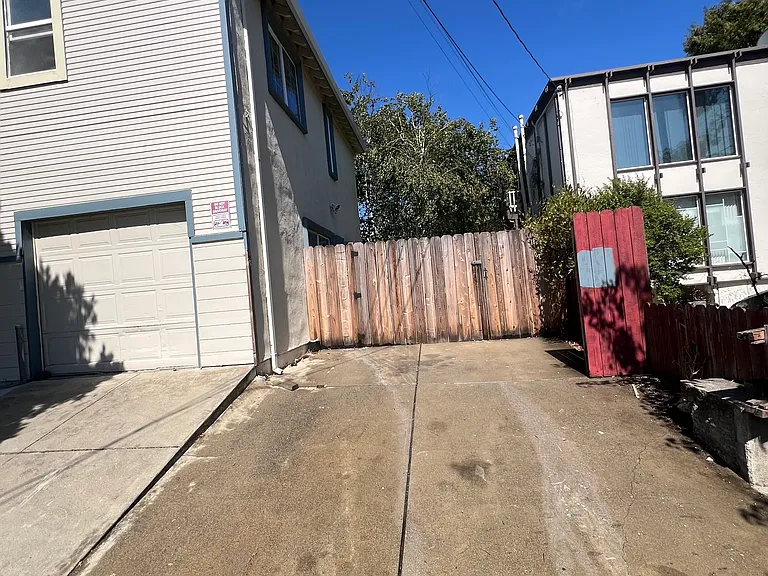 1400 Alcatraz Ave #1 — Photo 10