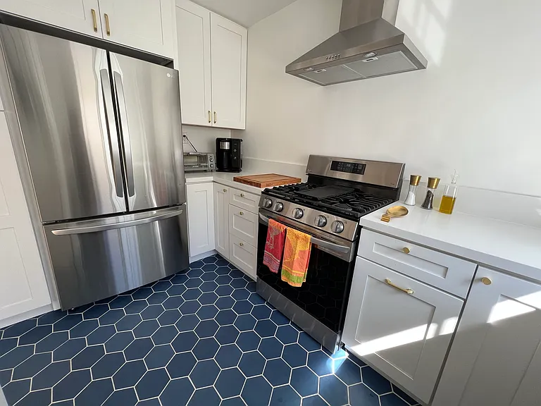 2832 S Rimpau Blvd — Photo 17