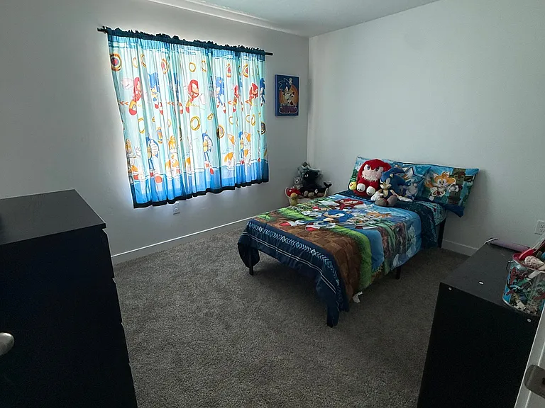 1045 W Broadleaf Dr — Photo 6