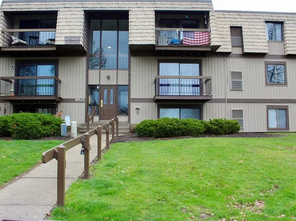 9501 Sunrise Blvd Unit J26, North Royalton, OH 44133