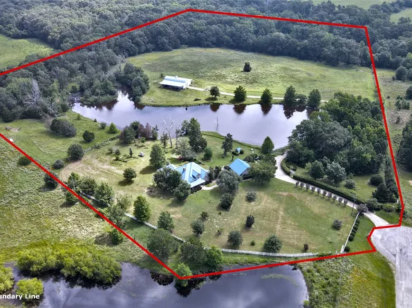 8250 Stallion Lake Ct, Athens, TX 75752