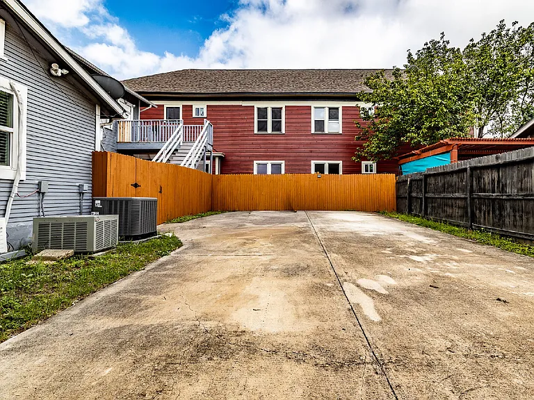 723 E Euclid Ave — Photo 39