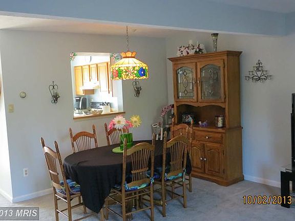 3rd image of 5612 Queen Anne Ct