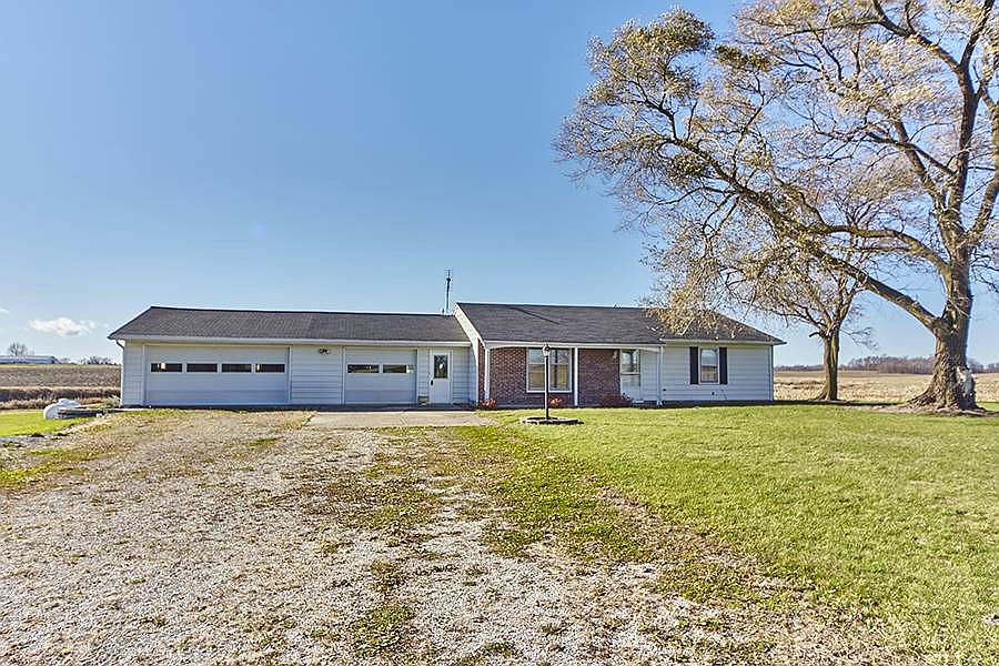 424 S Wolf Rd, Columbia City, IN 46725 | Zillow