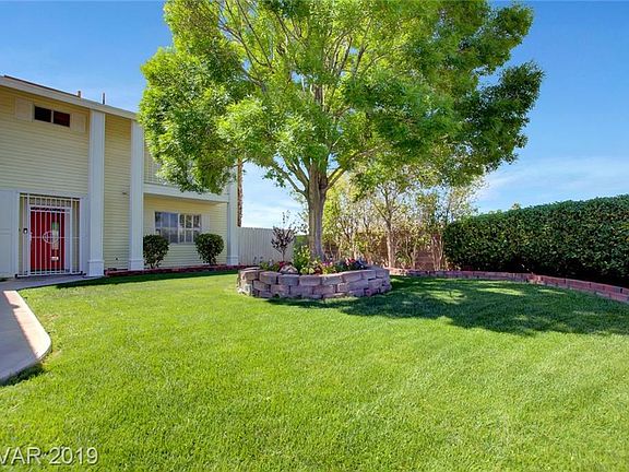 2nd image of 3727 Grandview Pl