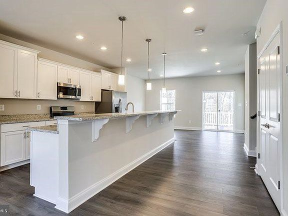 3rd image of 1529 Witchhazel Cir #1529