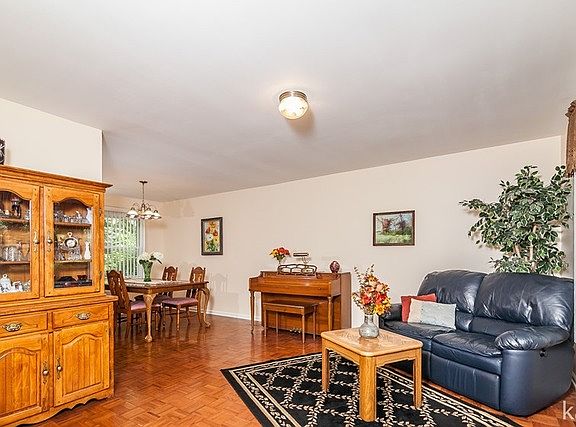 4th image of 19712 W Trinity Dr