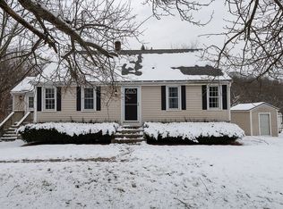 20 Valley View Dr, Spencer, MA 01562