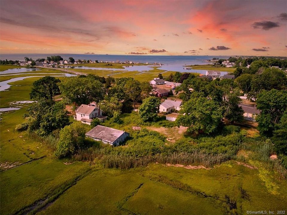 1st image of 26 Oyster Point Avenue East