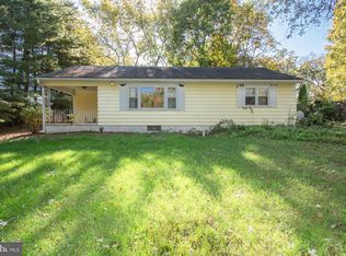 2407 Snydersburg Rd, Hampstead, MD 21074