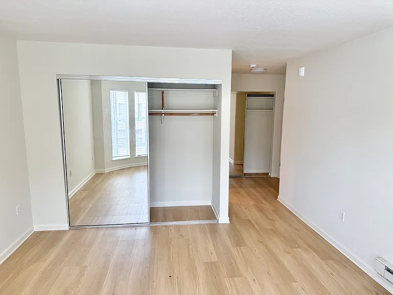 405 12th Ave #201 — Photo 27