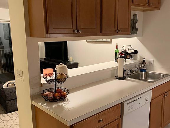 4th image of 12329 Roosevelt Way NE APT A204