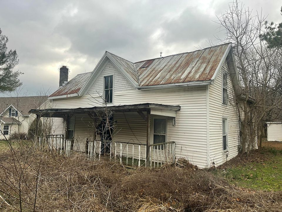 1st image of 144 Bridge St