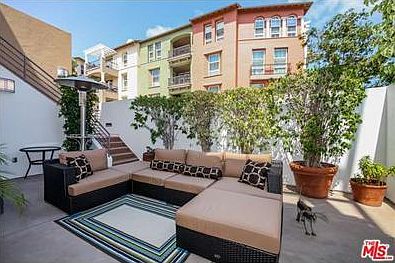 4th image of 6099 Seabluff Dr