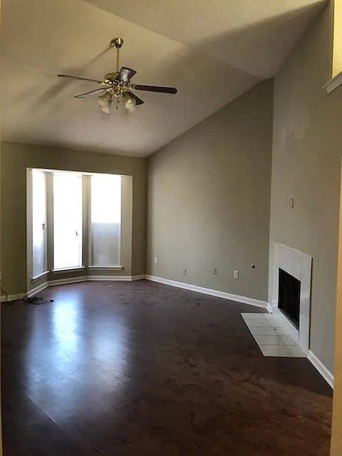 Building Photo - 5658 Kaitlyn Dr W