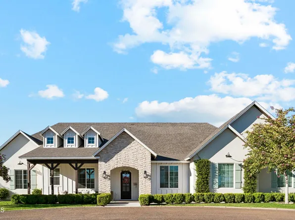 716 W MADDOCK Road, Phoenix, AZ 85086