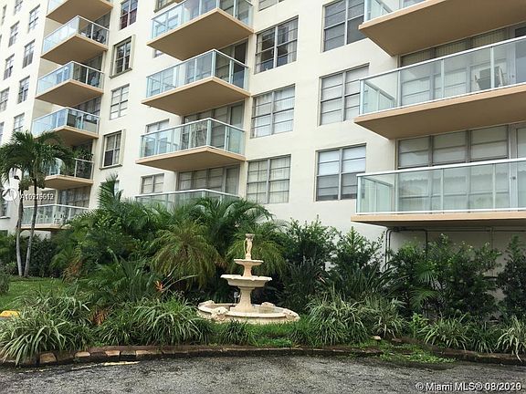 4th image of 230 174th St APT 302