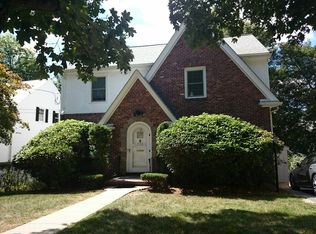 218 Bonad Rd, Brookline, MA 02467