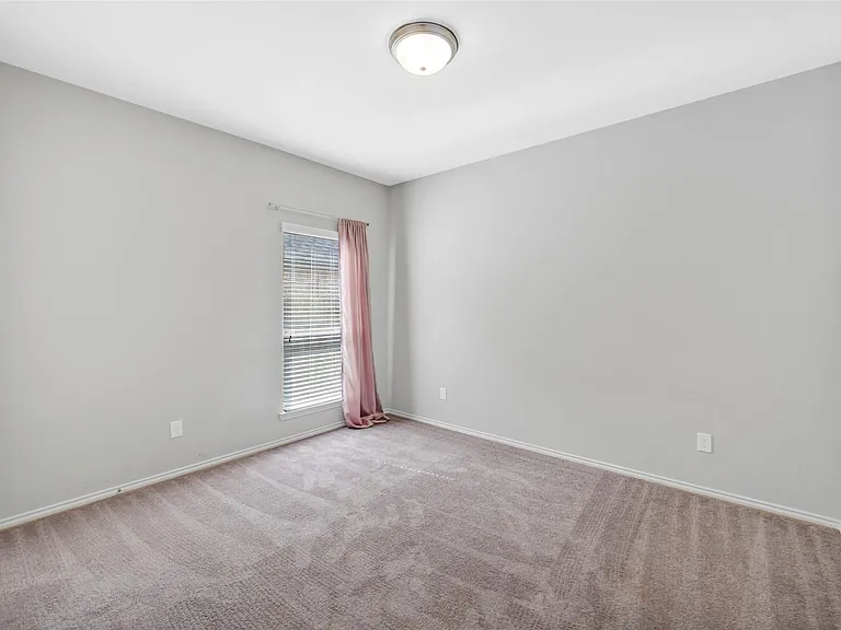 24247 Via Vitani Dr — Photo 17