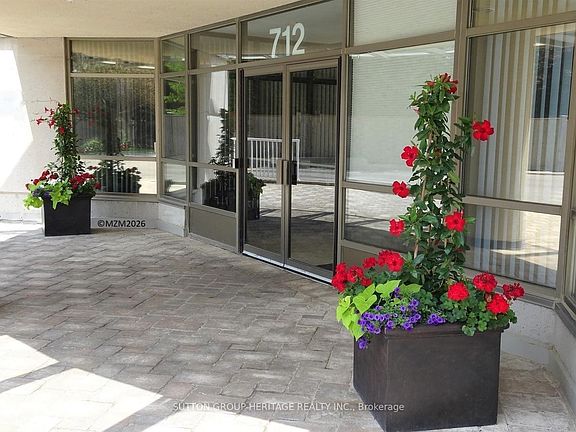 3rd image of 712 Rossland Rd E #1207