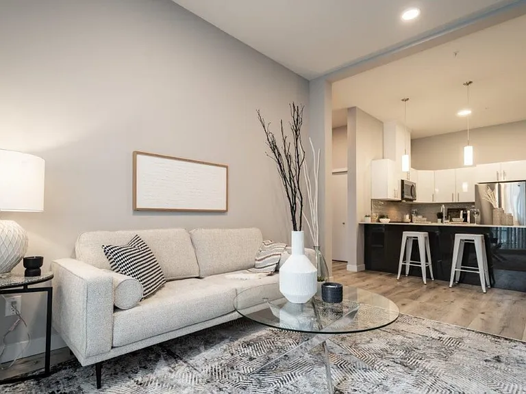 425 Ballantrae Dr — Photo 40