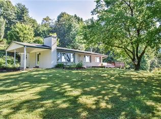 191 Spring Mountain Rd, Fairview, NC 28730