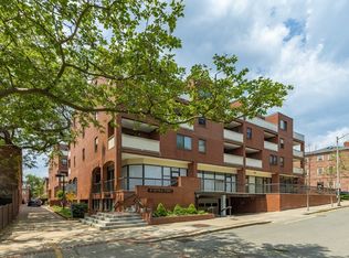 20 Central St APT 405, Salem, MA 01970